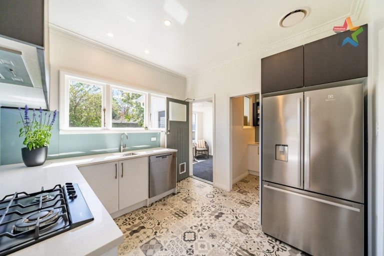 Photo of property in 51 Rossiter Avenue, Waterloo, Lower Hutt, 5011