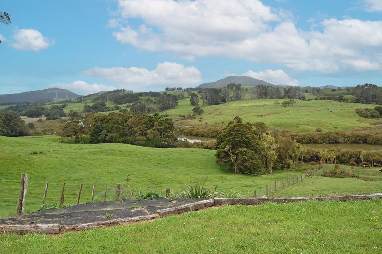 Photo of property in 126 Oneriri Road, Kaiwaka, 0573