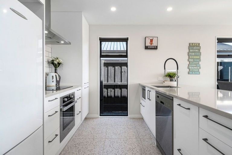 Photo of property in 37 Upham Lane, Rolleston, 7615