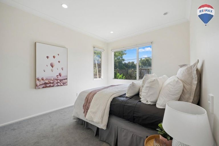 Photo of property in 15 Compass Court, Paraparaumu, 5032