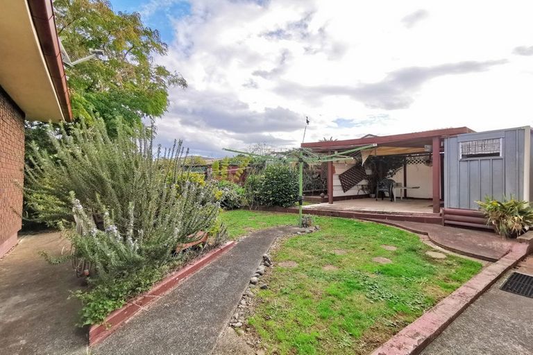 Photo of property in 57 Casuarina Road, Half Moon Bay, Auckland, 2012