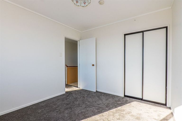 Photo of property in 21 Walcot Street, Bromley, Christchurch, 8062