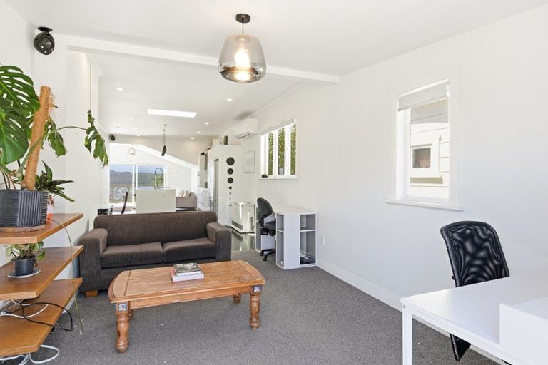 Photo of property in 44 Mortimer Terrace, Aro Valley, Wellington, 6021