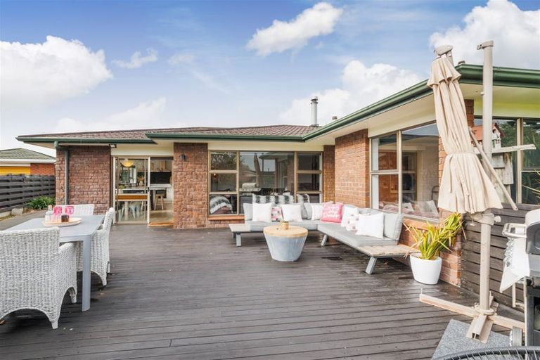 Photo of property in 6 Wedgwood Grove, Highbury, Palmerston North, 4412