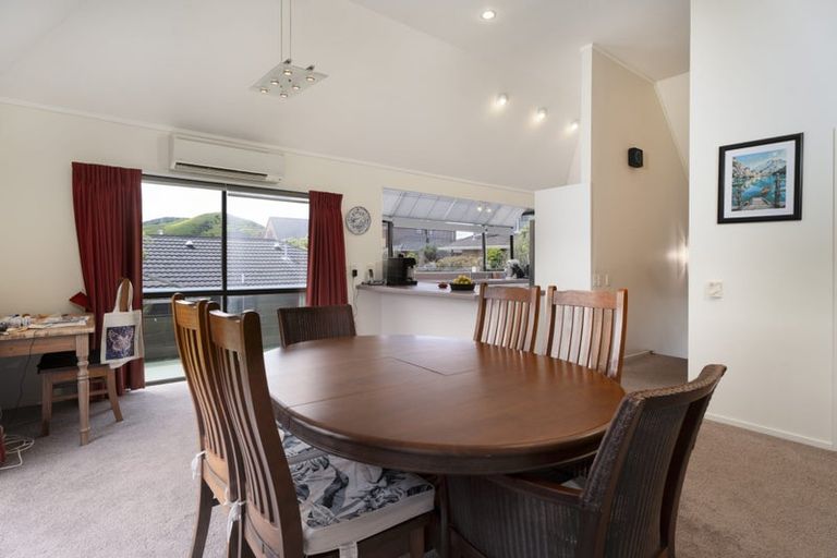 Photo of property in 44 Lakewood Avenue, Churton Park, Wellington, 6037