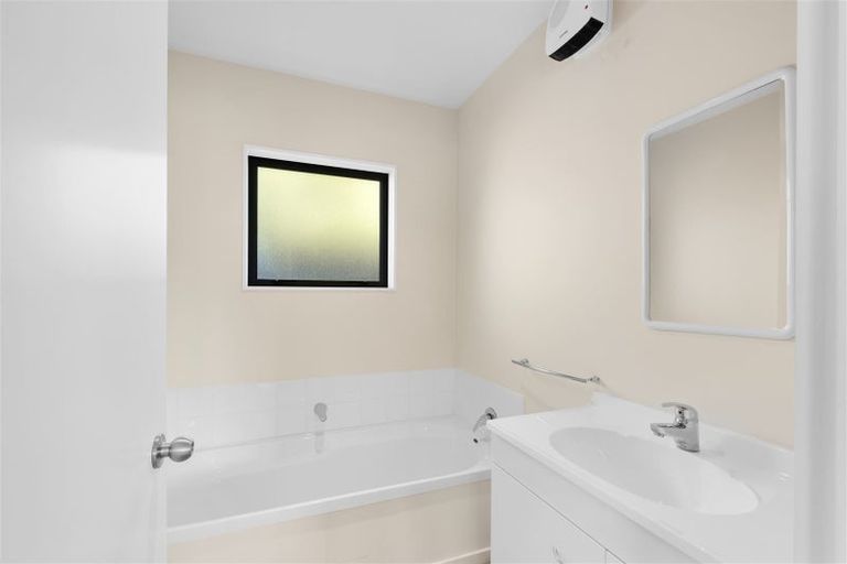 Photo of property in 12 Heaton Street, Rotherham, 7379