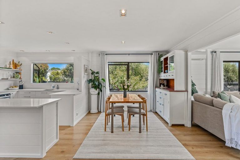 Photo of property in 31 Crampton Court, Orewa, 0931