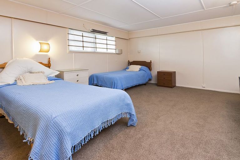 Photo of property in 70 O'halloran Road, Howick, Auckland, 2014