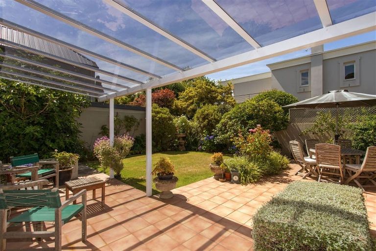 Photo of property in 1/17 Snowdon Road, Fendalton, Christchurch, 8052