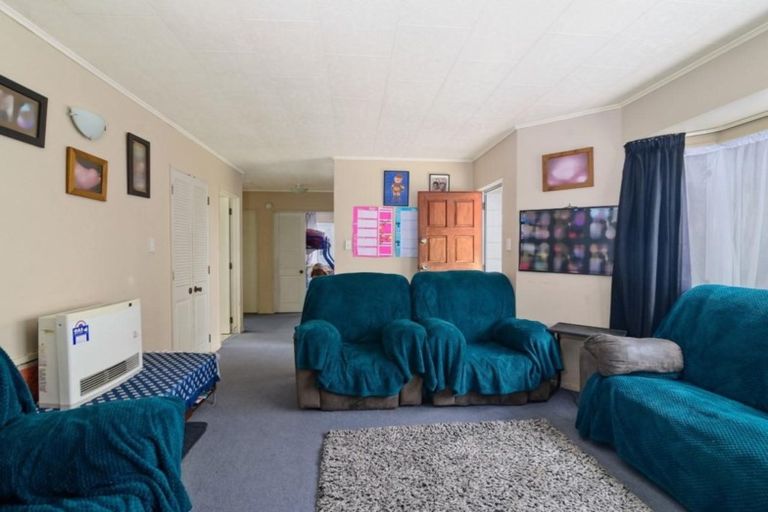 Photo of property in 5 Bronte Place, Owhata, Rotorua, 3010