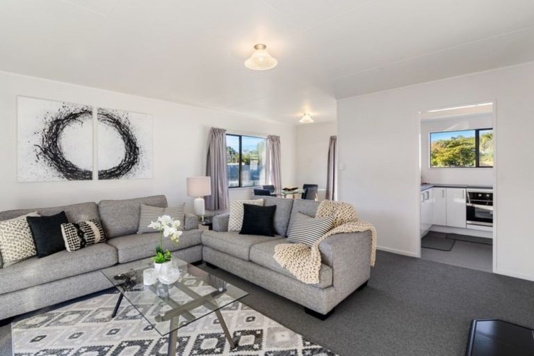 Photo of property in 41c Kawaha Point Road, Fairy Springs, Rotorua, 3015