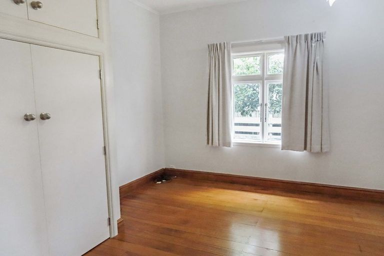 Photo of property in 30 Granville Street, Silverstream, Upper Hutt, 5019