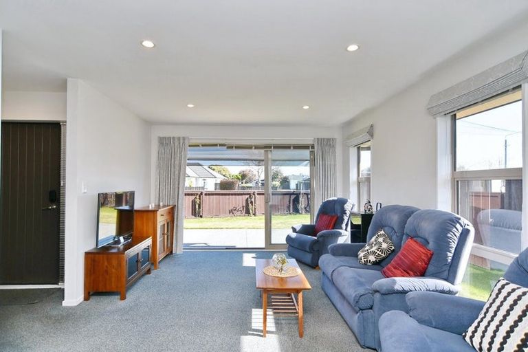 Photo of property in 1/44 Burwood Road, Burwood, Christchurch, 8083