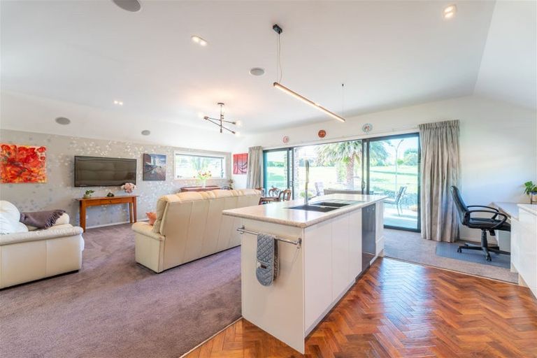 Photo of property in 40 Virtue Avenue, Maori Hill, Timaru, 7910