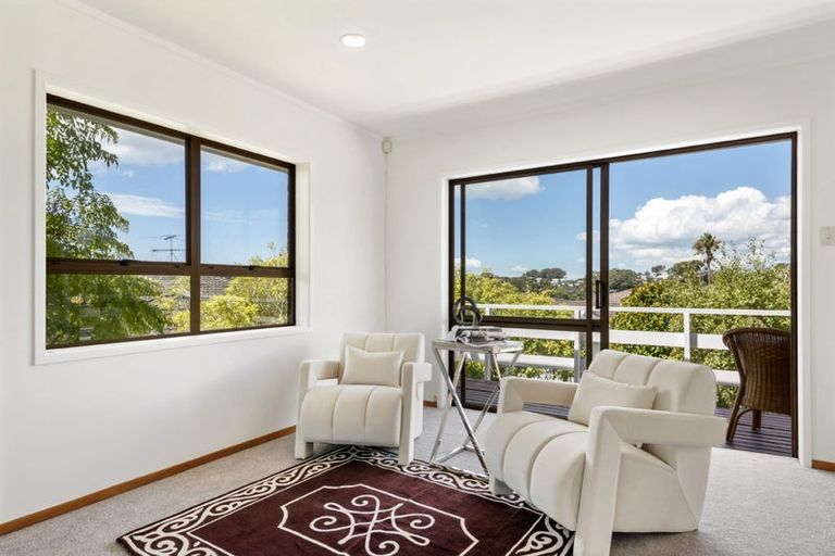 Photo of property in 13 Tarahanga Street, Northcote, Auckland, 0627