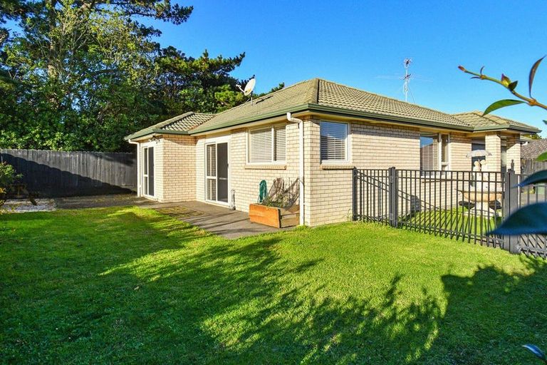 Photo of property in 6 Richard Halse Drive, Manurewa, Auckland, 2105