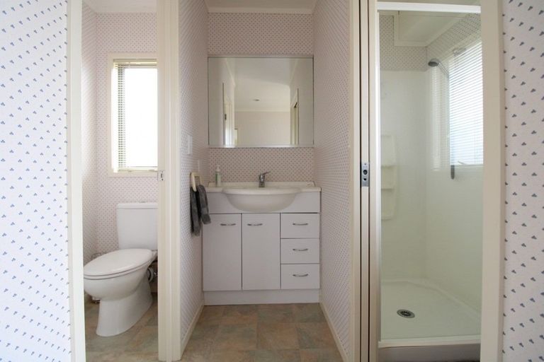 Photo of property in 105 The Tee, Matarangi, Whitianga, 3592