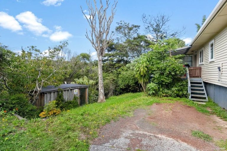 Photo of property in 22 Atkinson Road, Titirangi, Auckland, 0604