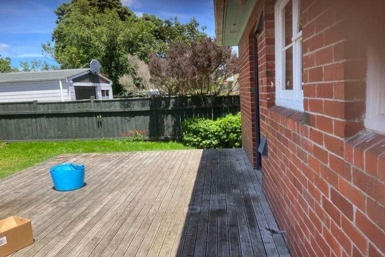 Photo of property in 110 Cambridge Terrace, Fairfield, Lower Hutt, 5011