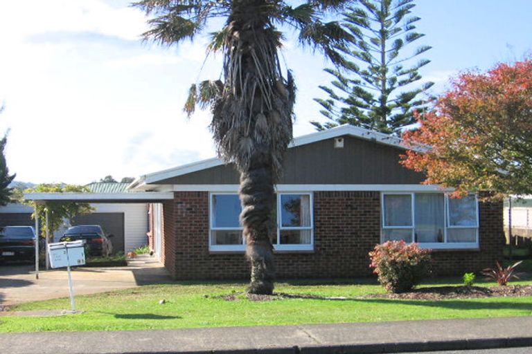 Photo of property in 1/81 Christmas Road, Manurewa, Auckland, 2102