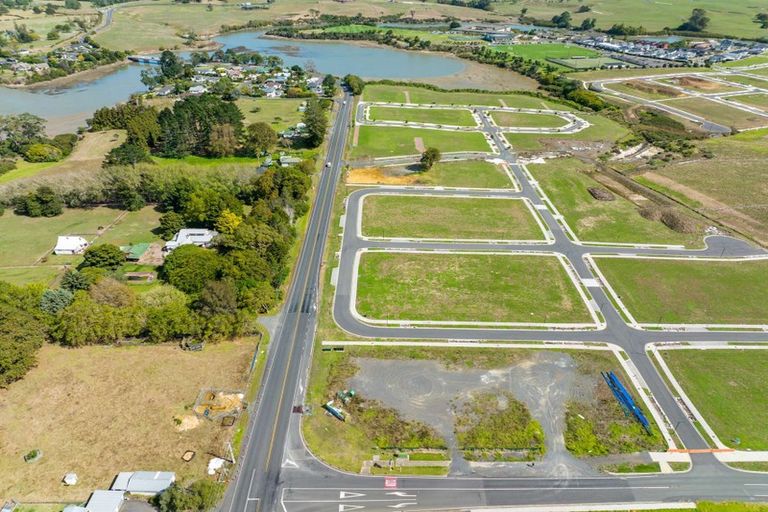 Photo of property in 38 Oakland Road, Karaka, Papakura, 2113