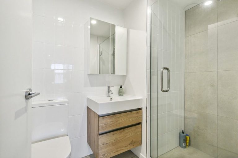 Photo of property in 1004/212 Willis Street, Te Aro, Wellington, 6011