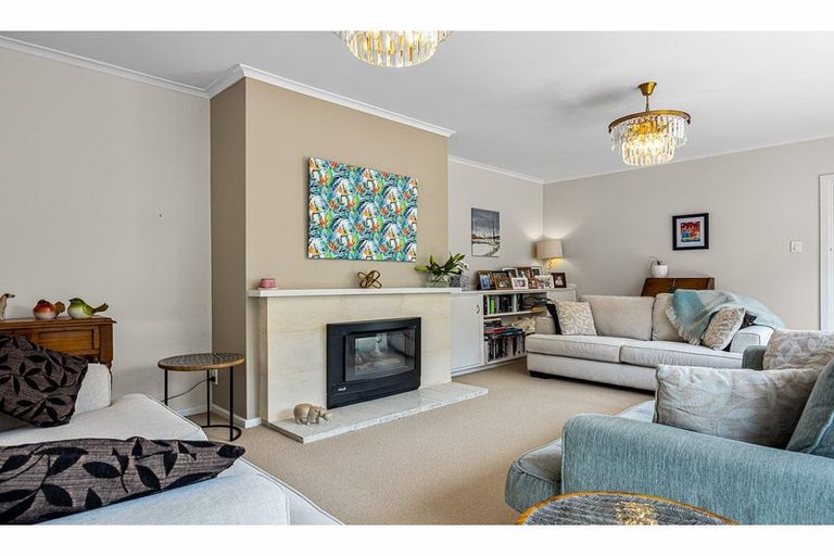 Photo of property in 19 Joyce Crescent, Ilam, Christchurch, 8041