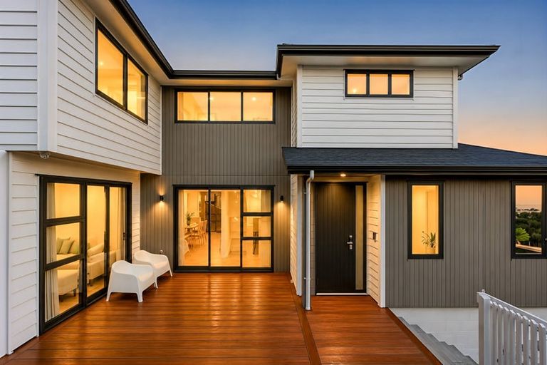 Photo of property in 17 Manawanui Way, Orewa, 0931