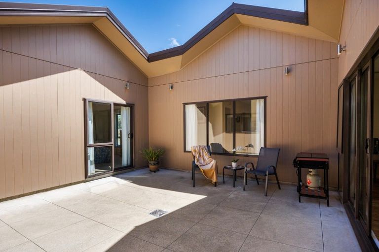 Photo of property in 1078 Roberts Line, Bunnythorpe, Palmerston North, 4478