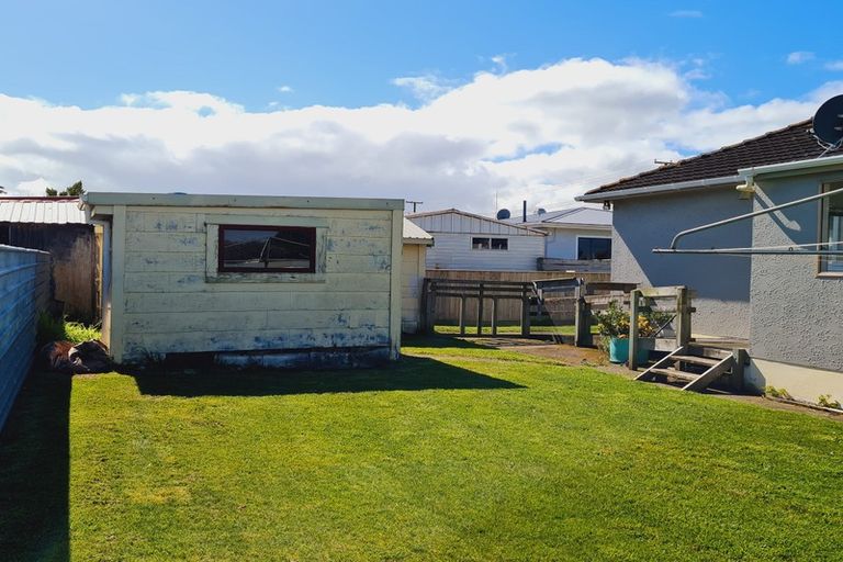 Photo of property in 29 Polson Street, Castlecliff, Whanganui, 4501