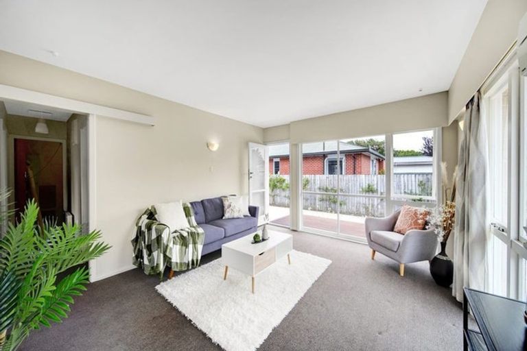 Photo of property in 1/23 Landsdowne Terrace, Cashmere, Christchurch, 8022