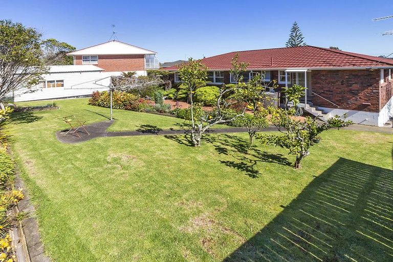 Photo of property in 70 O'halloran Road, Howick, Auckland, 2014