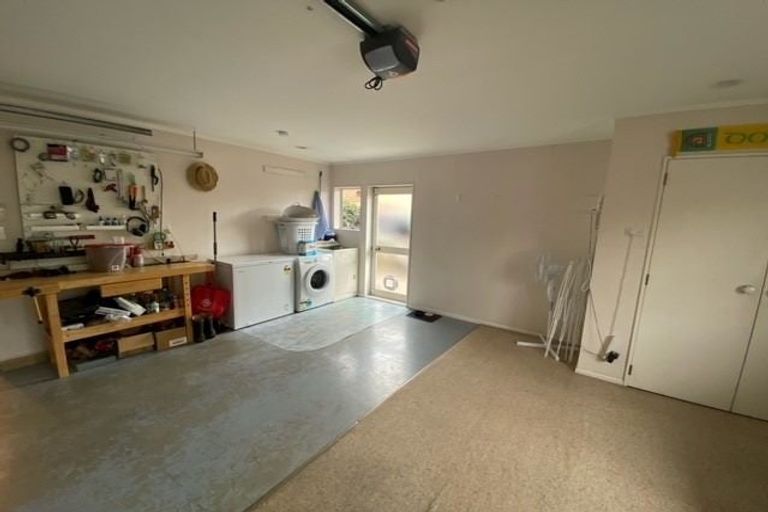 Photo of property in 11 Denny Hulme Drive, Mount Maunganui, 3116