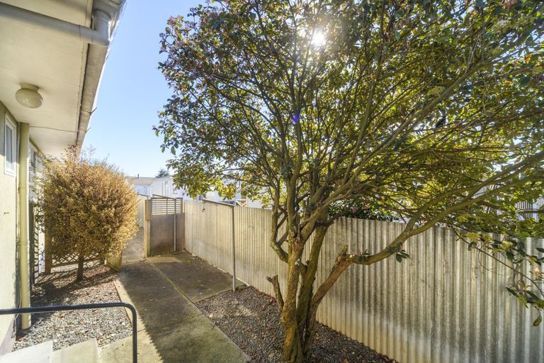 Photo of property in 3/272 Grey Street, Palmerston North, 4414
