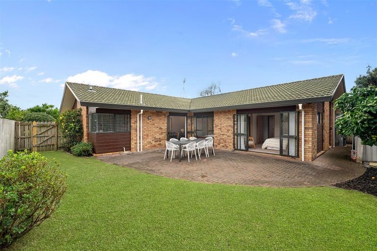 Photo of property in 3 Bryn Mawr Place, Albany, Auckland, 0632