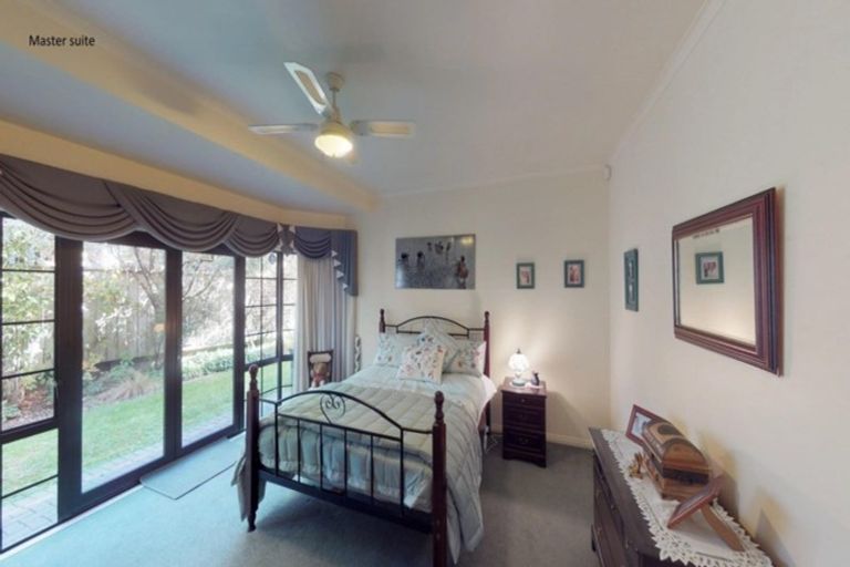 Photo of property in 6 Hillcrest Lane, Levin, 5510