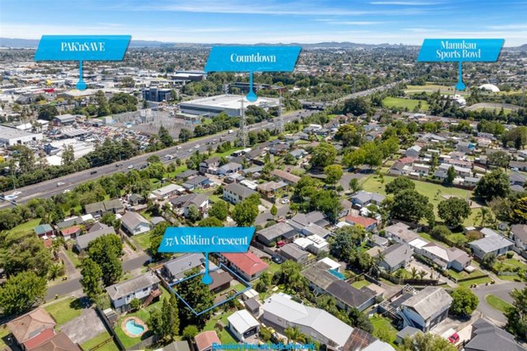 Photo of property in 37a Sikkim Crescent, Clover Park, Auckland, 2019
