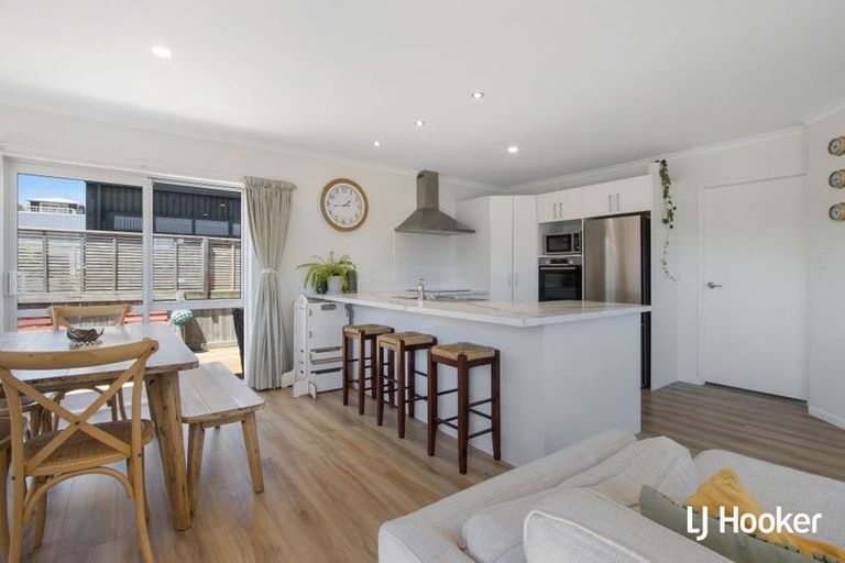 Photo of property in 8 Sandy Place, Waihi Beach, 3611