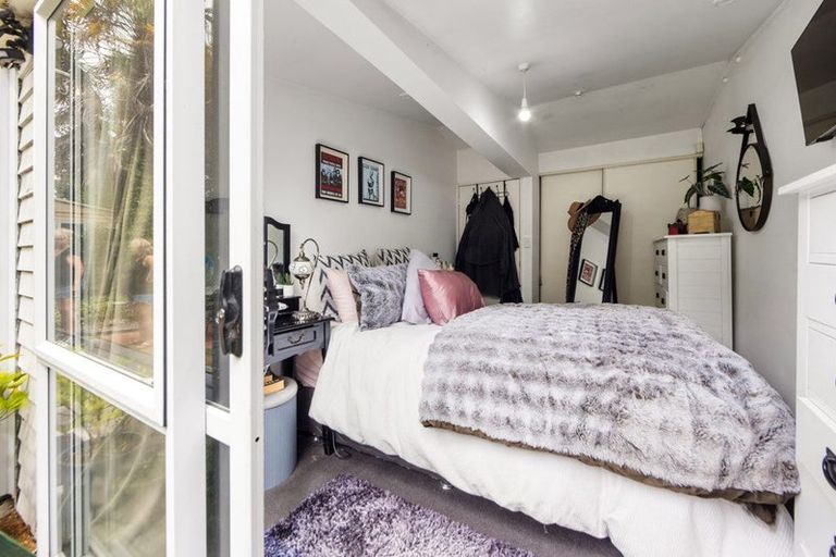 Photo of property in 12 Denvir Street, Strowan, Christchurch, 8052