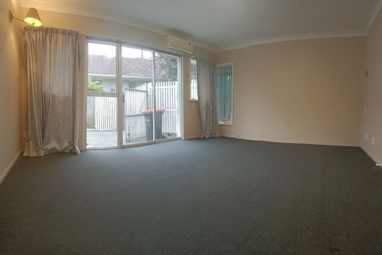Photo of property in 1/7 Delaware Crescent, Russley, Christchurch, 8042