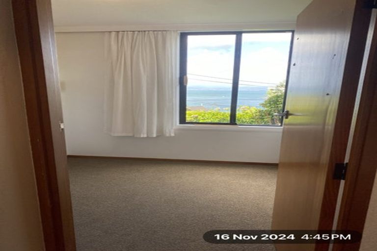 Photo of property in 1/2 Oriental Terrace, Mount Victoria, Wellington, 6011