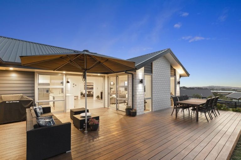 Photo of property in 8 Bernora Crescent, Bombay, 2675