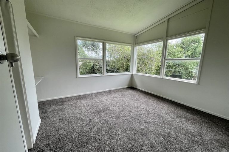 Photo of property in 13 Denyer Place, New Lynn, Auckland, 0600
