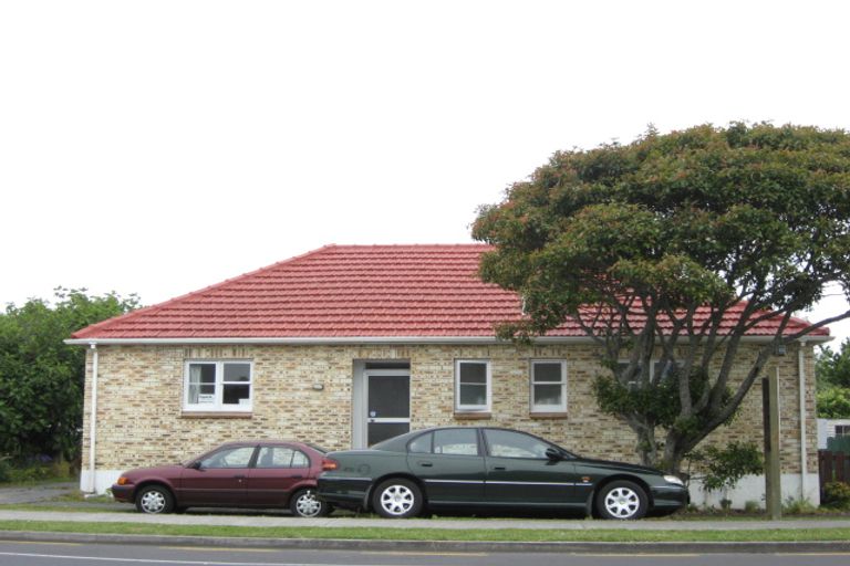 Photo of property in 13 Wesley Street, Pukekohe, 2120