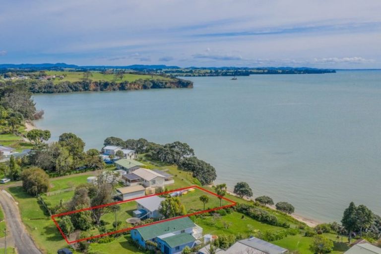Photo of property in 12 Sergeant Road, Awhitu, 2684