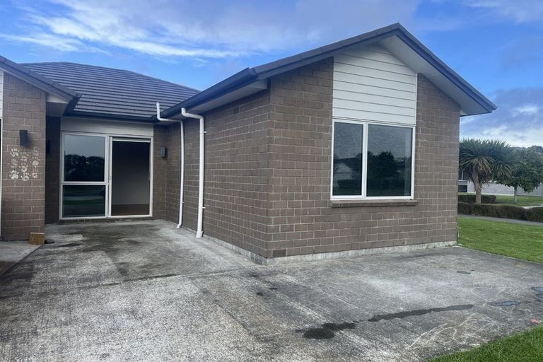 Photo of property in 11 Ancroft Street, Papakura, 2110
