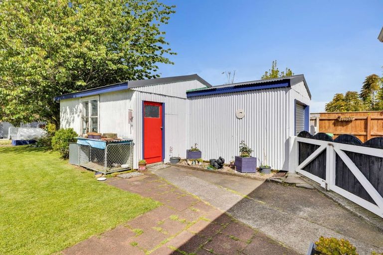 Photo of property in 13 Maire Street, Inglewood, 4330