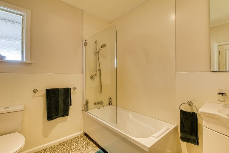 Photo of property in 161 Te Mata Road, Havelock North, 4130