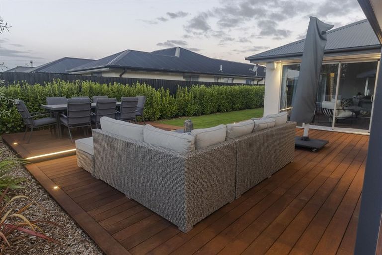 Photo of property in 58 Bradwell Crescent, Halswell, Christchurch, 8025