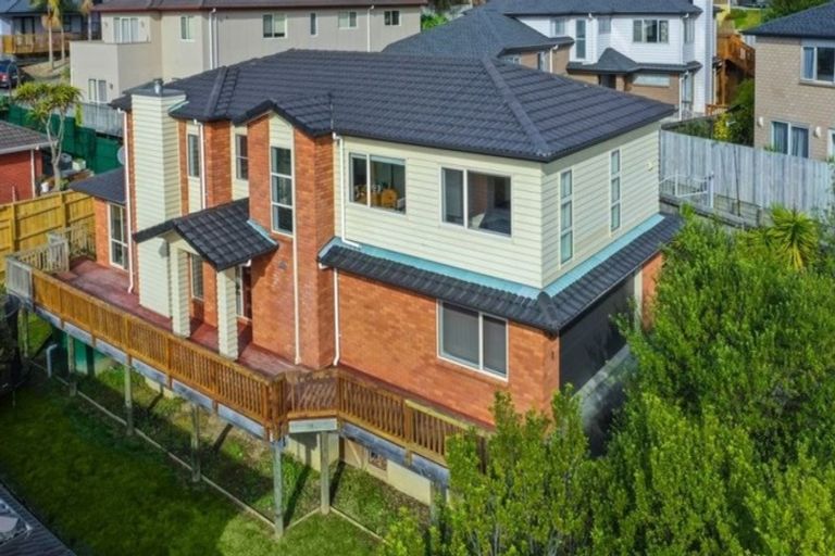 Photo of property in 30c Schnapper Rock Road, Schnapper Rock, Auckland, 0632